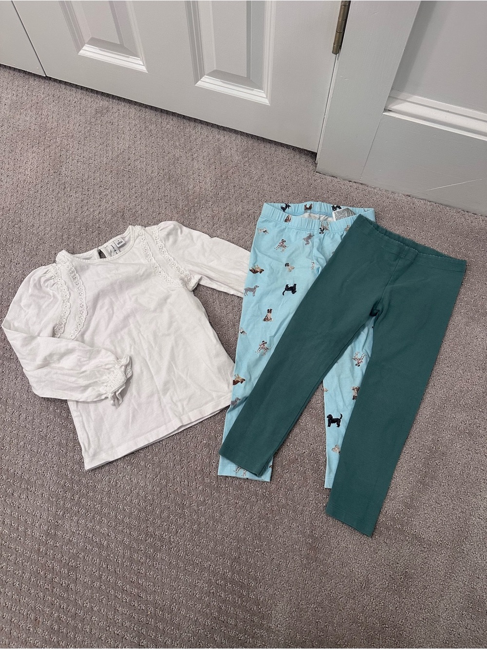 Janie and Jack & Tea Collection Girls Size 4 Outfit Bundle - 2 pants & 1 top